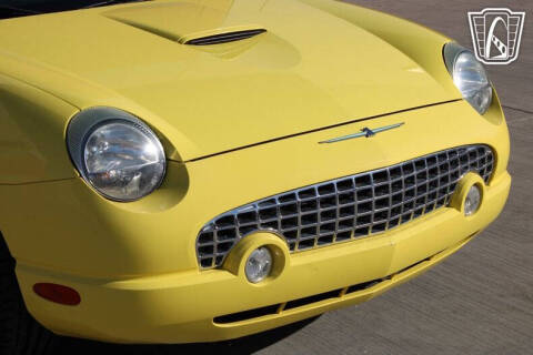 2004 Ford Thunderbird Deluxe