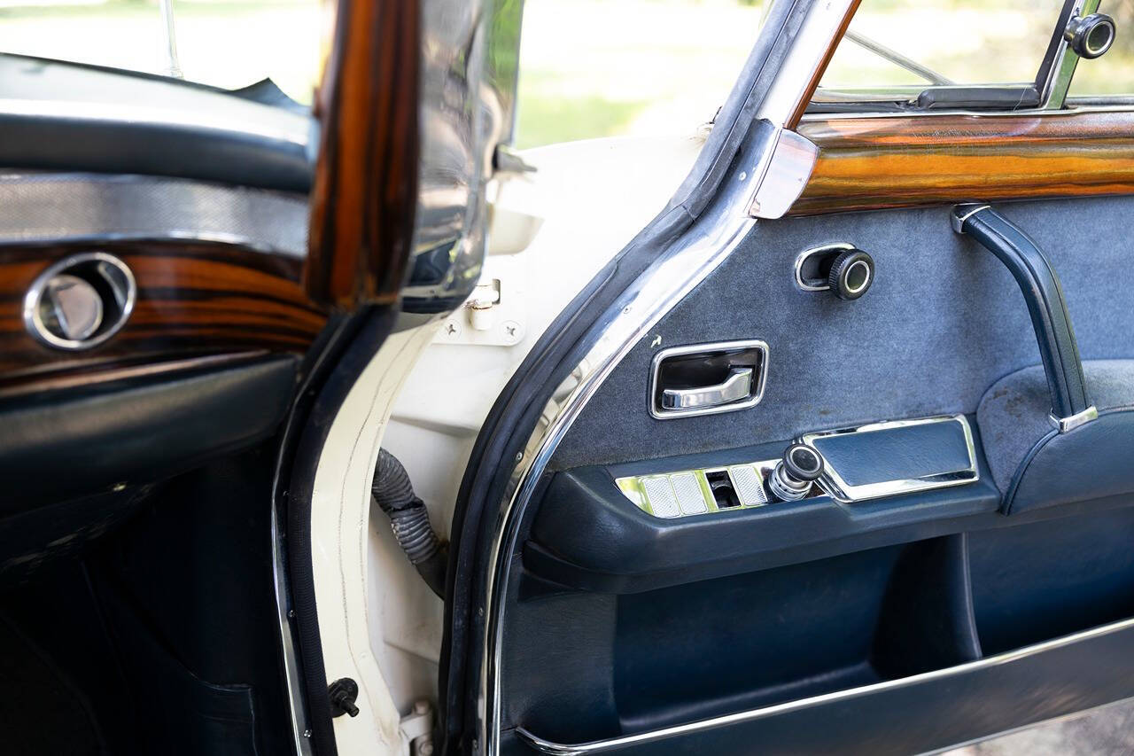 1971 Mercedes-Benz 600 for sale at Autowerks in Cary, IL