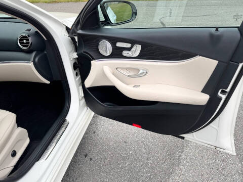 2017 Mercedes-Benz E-Class E 300 4MATIC