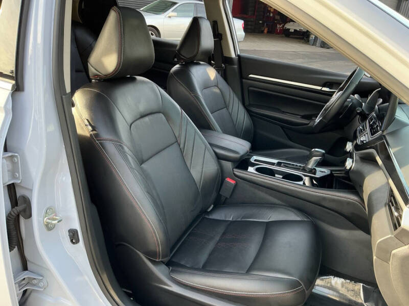 2024 Nissan Altima 2.5 SR