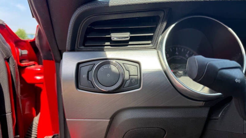 2019 Ford Mustang EcoBoost