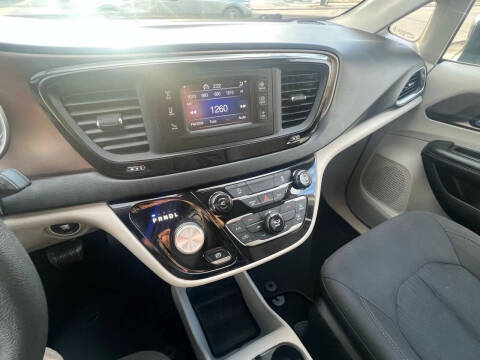 2017 Chrysler Pacifica Touring