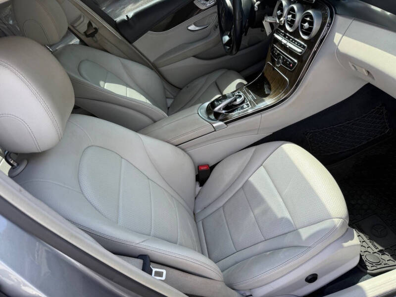 2015 Mercedes-Benz C-Class C 300