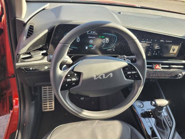 2024 Kia Niro EX Touring