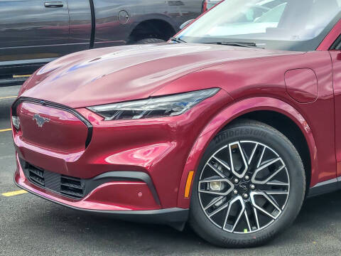 2025 Ford Mustang Mach-E Premium