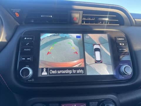 2023 Nissan Kicks SR