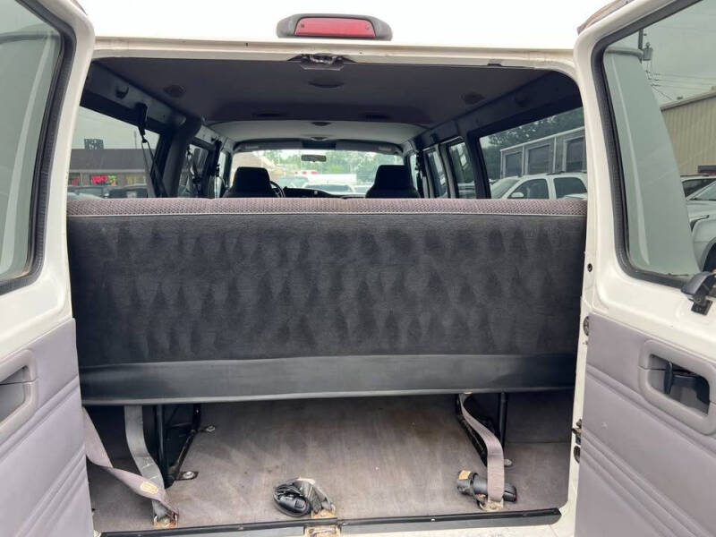 1999 Dodge Ram Van 2500