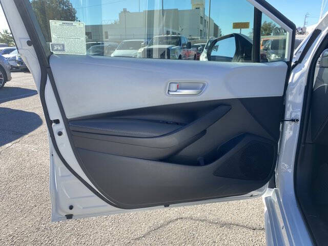 2024 Toyota Corolla Hatchback SE