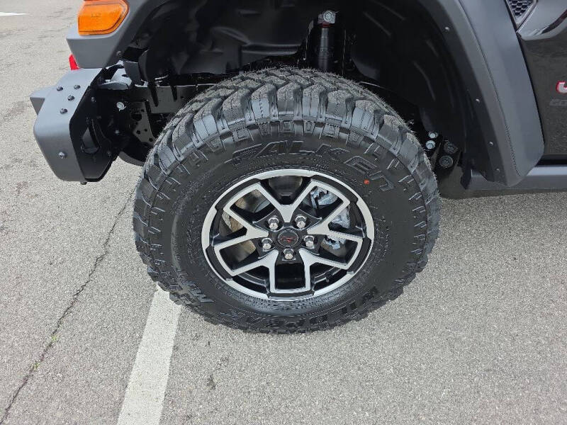 2026 Jeep Gladiator Shadow Ops