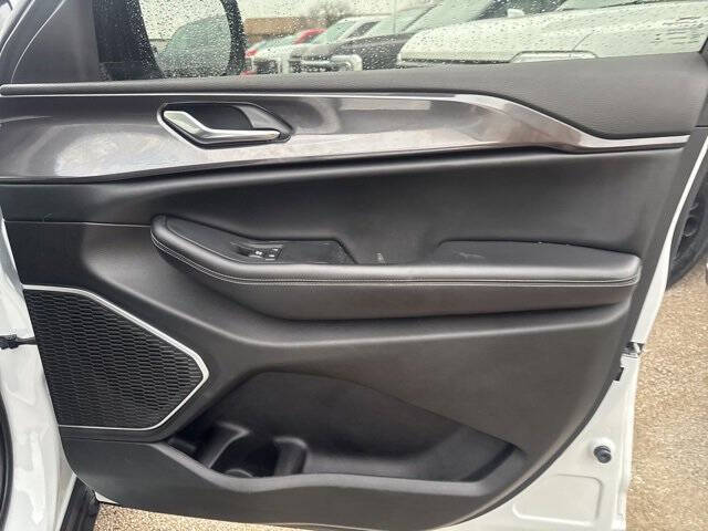 2022 Jeep Grand Cherokee Altitude