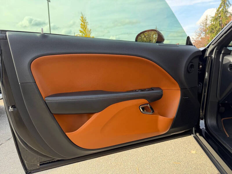 2015 Dodge Challenger SRT Hellcat