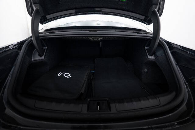 2025 Porsche Taycan Turbo GT