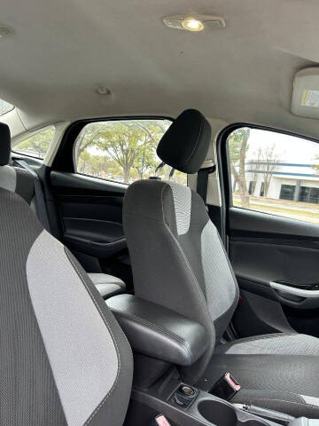 2012 Ford Focus SE