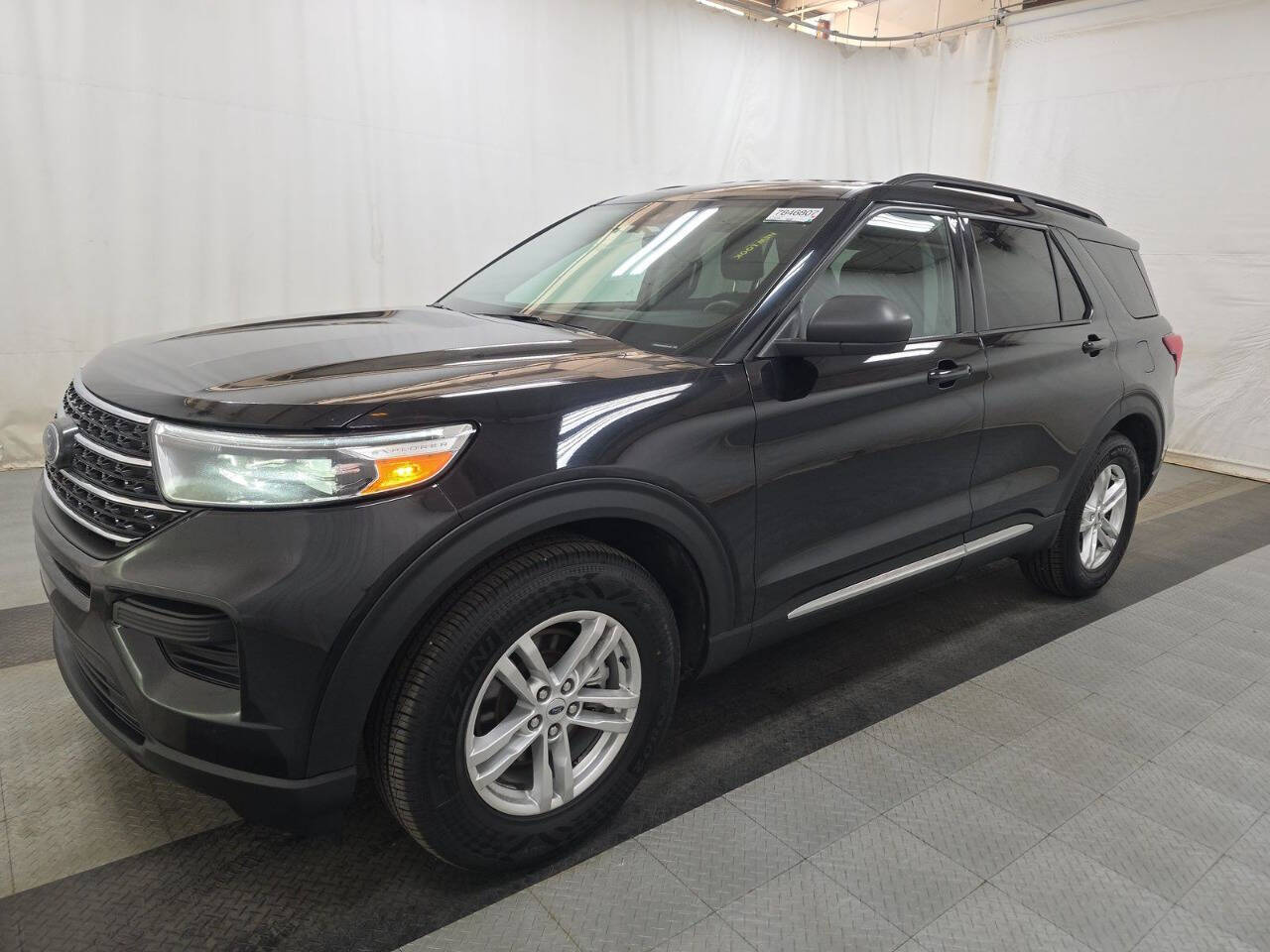 2022 Ford Explorer XLT AWD 4dr SUV's photo