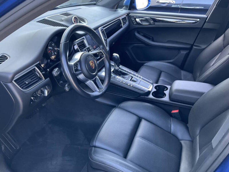 2017 Porsche Macan