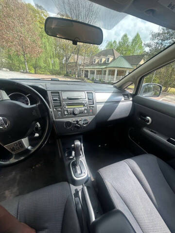 2009 Nissan Versa 1.8 S