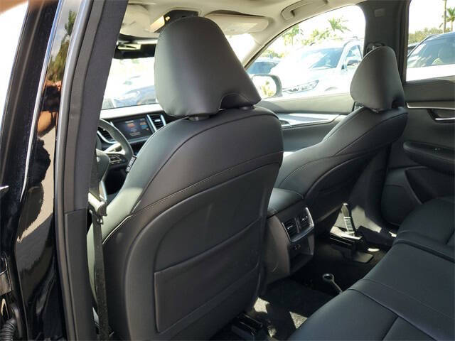 2025 Infiniti QX50 Luxe