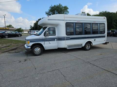 1994 Ford E-Series for sale at Downing Auto Sales in Des Moines IA