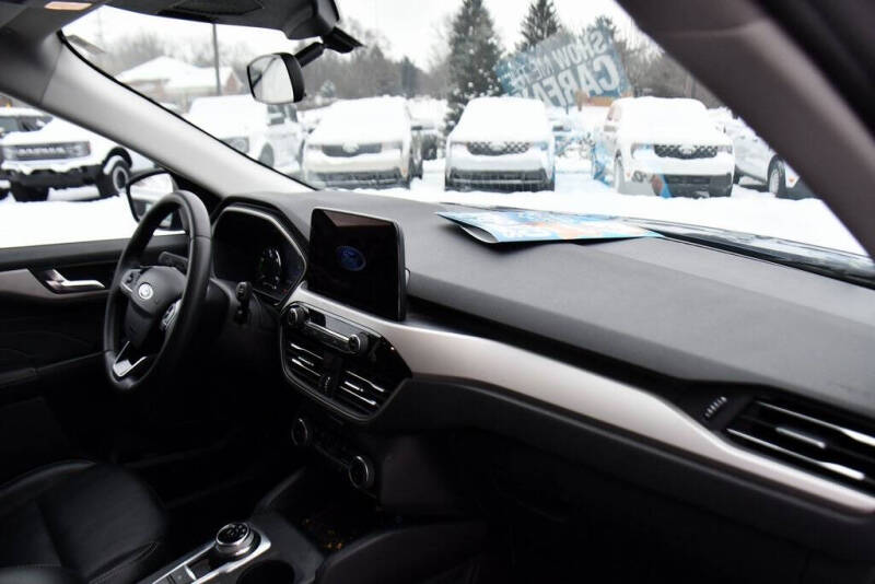 2022 Ford Escape Hybrid SEL