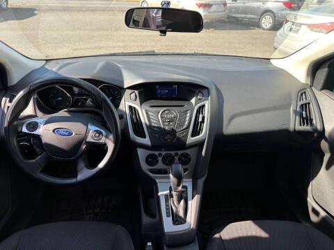 2014 Ford Focus SE