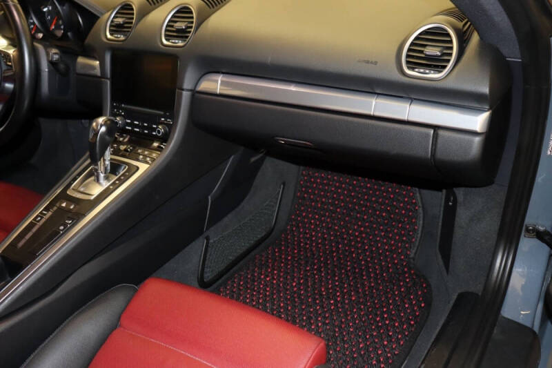 2018 Porsche 718 Cayman