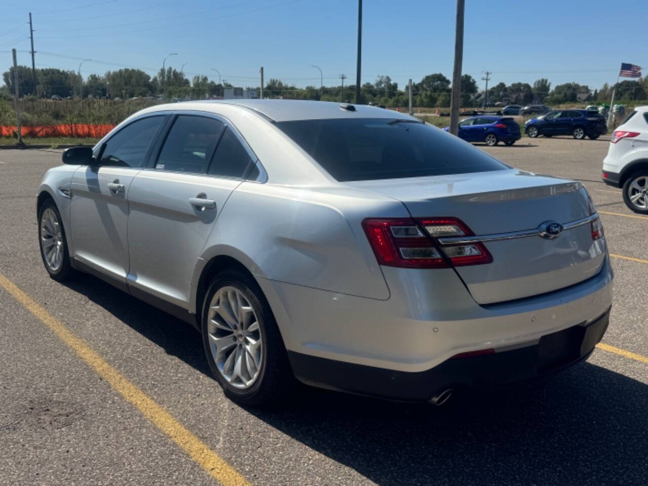 2016 Ford Taurus for sale at LUXURY IMPORTS AUTO SALES INC in Ham Lake, MN