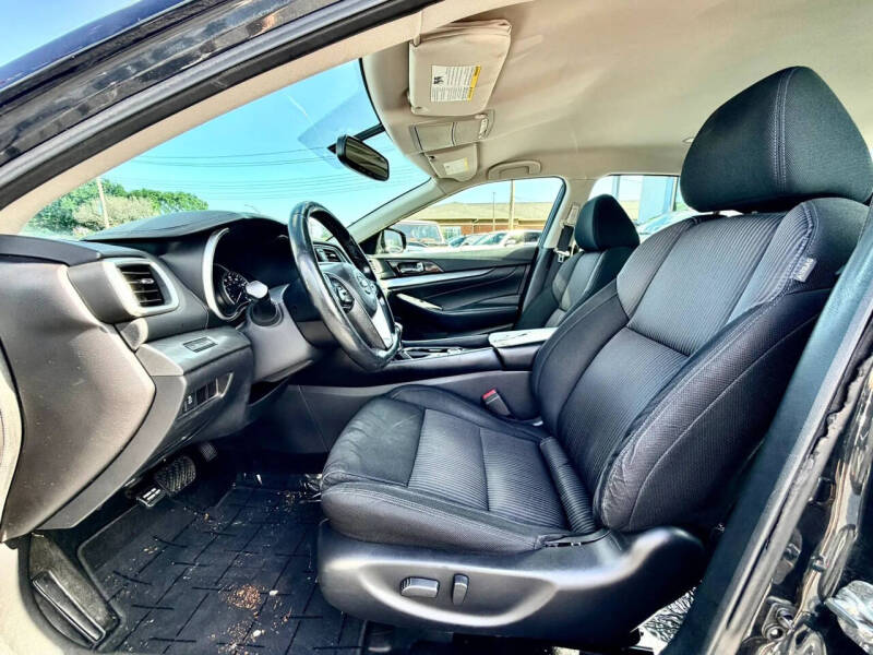 2017 Nissan Maxima