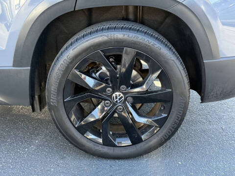 2023 Volkswagen Taos SE