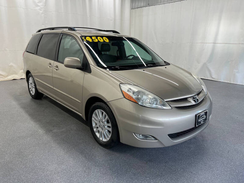 2008 Toyota Sienna XLE