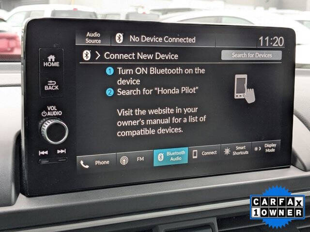 2023 Honda Pilot EX-L w/Rear Captain's Chairs