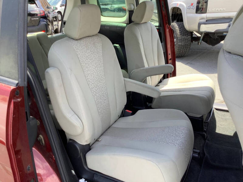 2012 Mazda MAZDA5 Sport