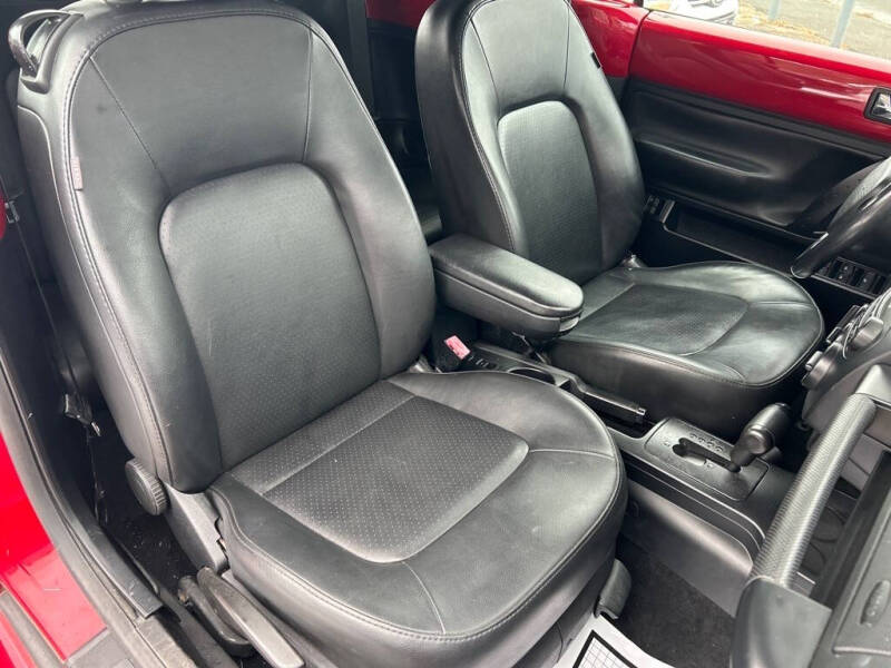 2009 Volkswagen New Beetle Convertible Base PZEV