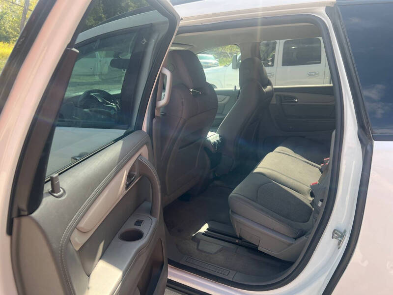 2017 Chevrolet Traverse LS