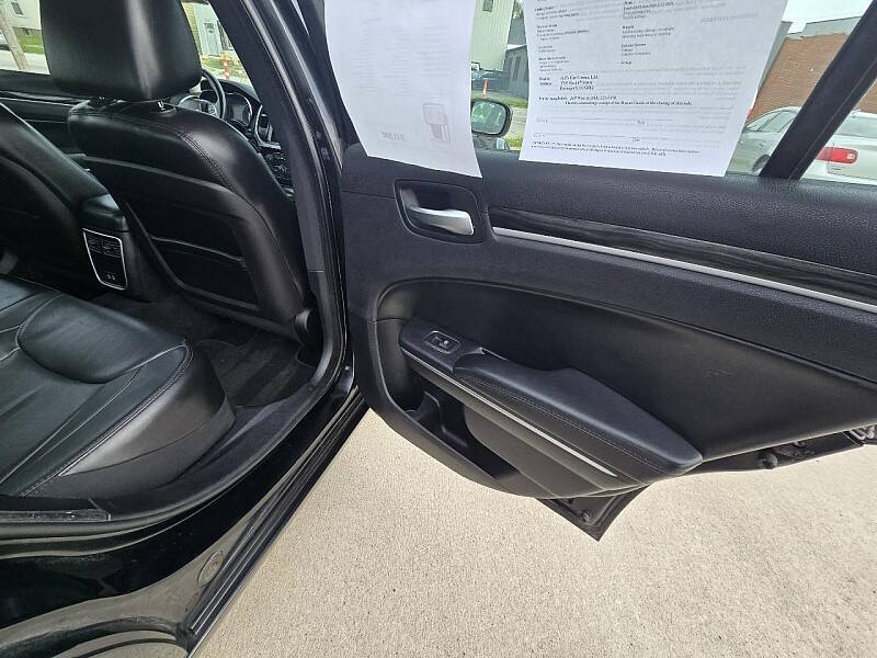 2016 Chrysler 300