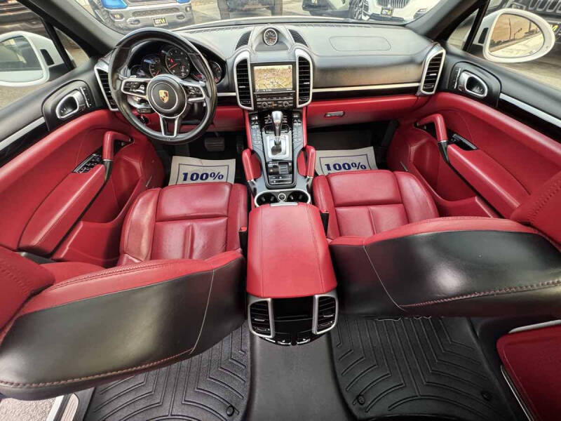 2016 Porsche Cayenne