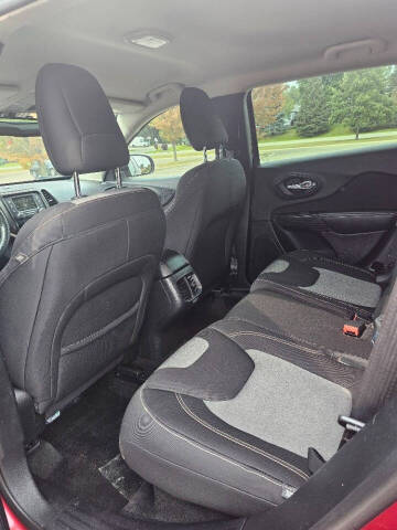 2015 Jeep Cherokee Sport