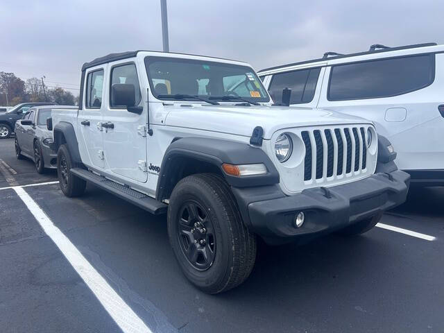 2022 Jeep Gladiator Sport