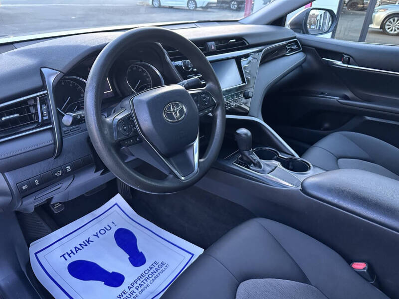 2019 Toyota Camry LE