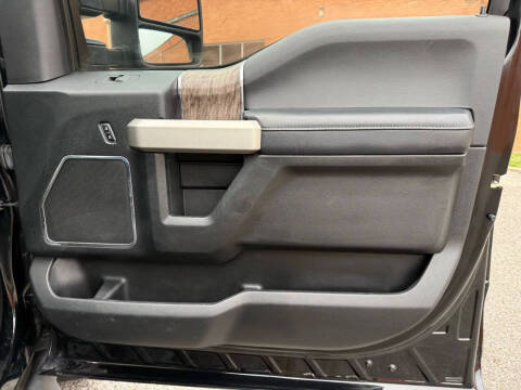 2017 Ford F-350 Super Duty Lariat