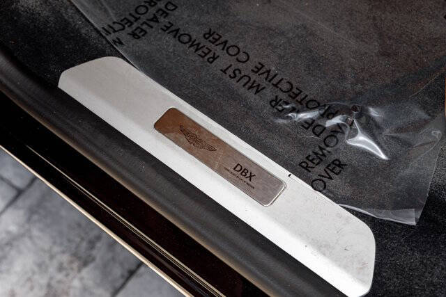 2025 Aston Martin DBX 707