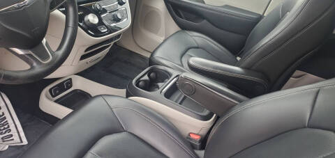 2020 Chrysler Voyager LXi
