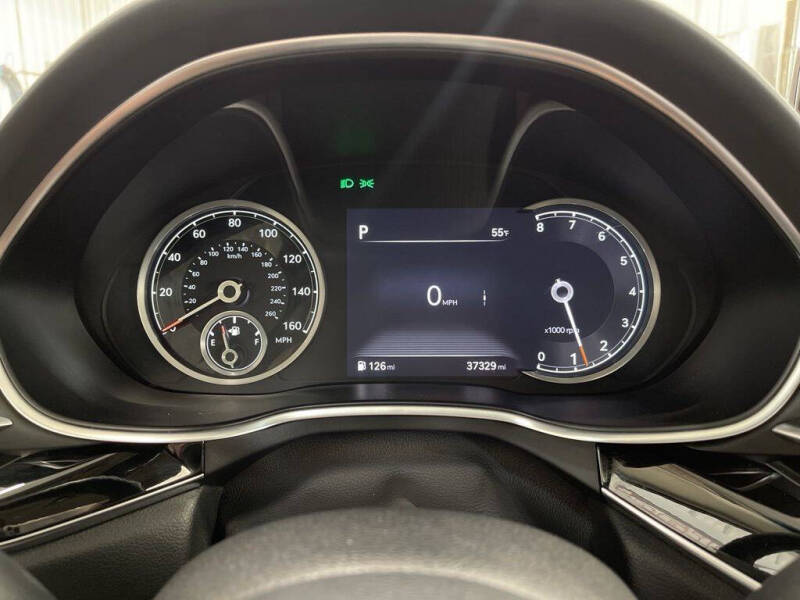 2023 Genesis G80