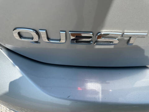 2017 Nissan Quest SV