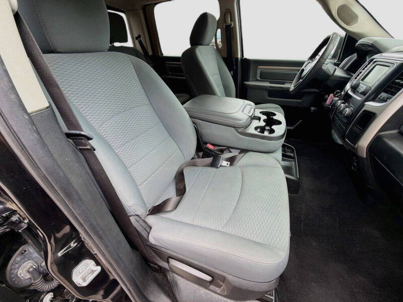 2019 RAM 1500 Classic SLT