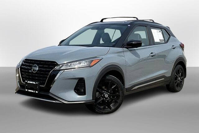 2021 Nissan Kicks SR