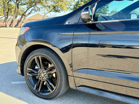 2019 Ford Edge ST