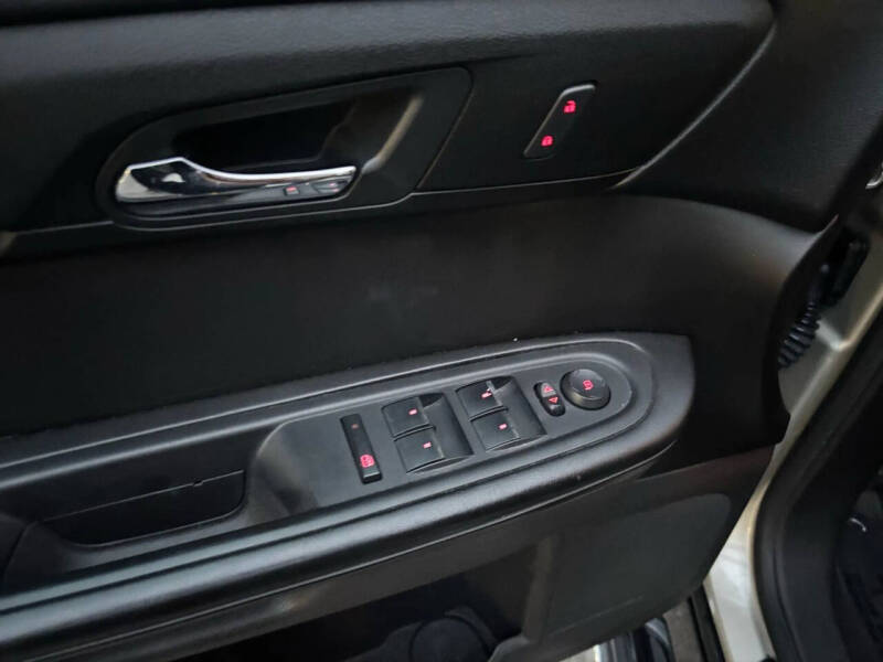 2013 GMC Acadia SLE-2