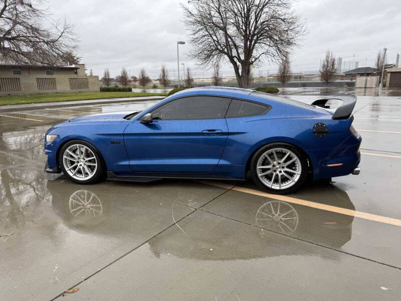 2017 Ford Mustang GT