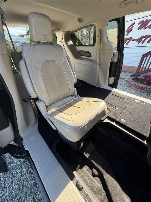2021 Chrysler Pacifica Touring L