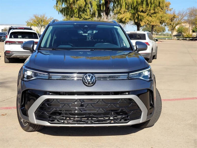 2025 Volkswagen Taos SEL 4Motion